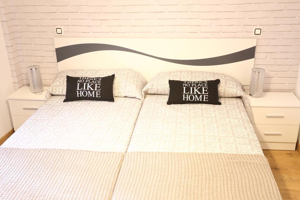 Apartamentos Amaiur 2 エステーリャ エクステリア 写真