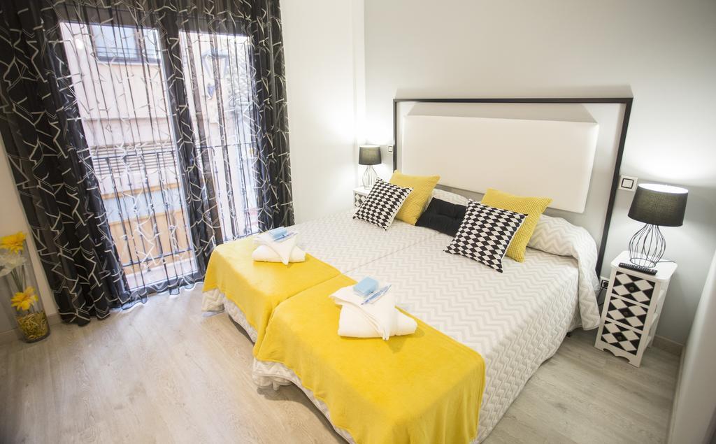 Apartamentos Amaiur 2 エステーリャ エクステリア 写真